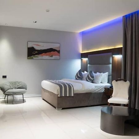 Gravity Hotels By Ace Owerri Exterior photo